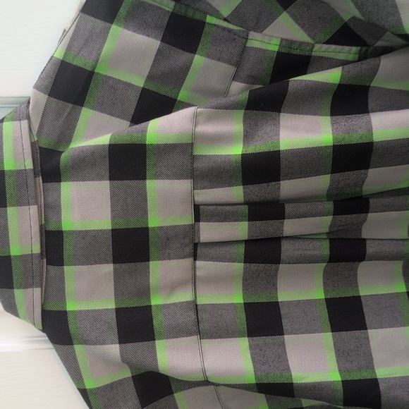 NWT DIXXON Men's Black, Gray and Green Checkered Flannel Shirt - Picture 9 of 11